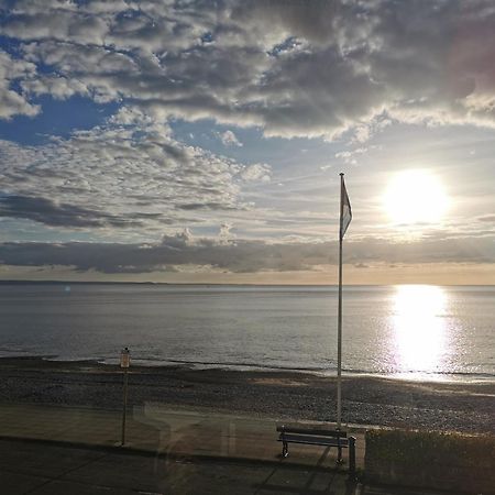 Lovely Seafront 2 Bed Flat In อาเบอรีสวิท ภายนอก รูปภาพ